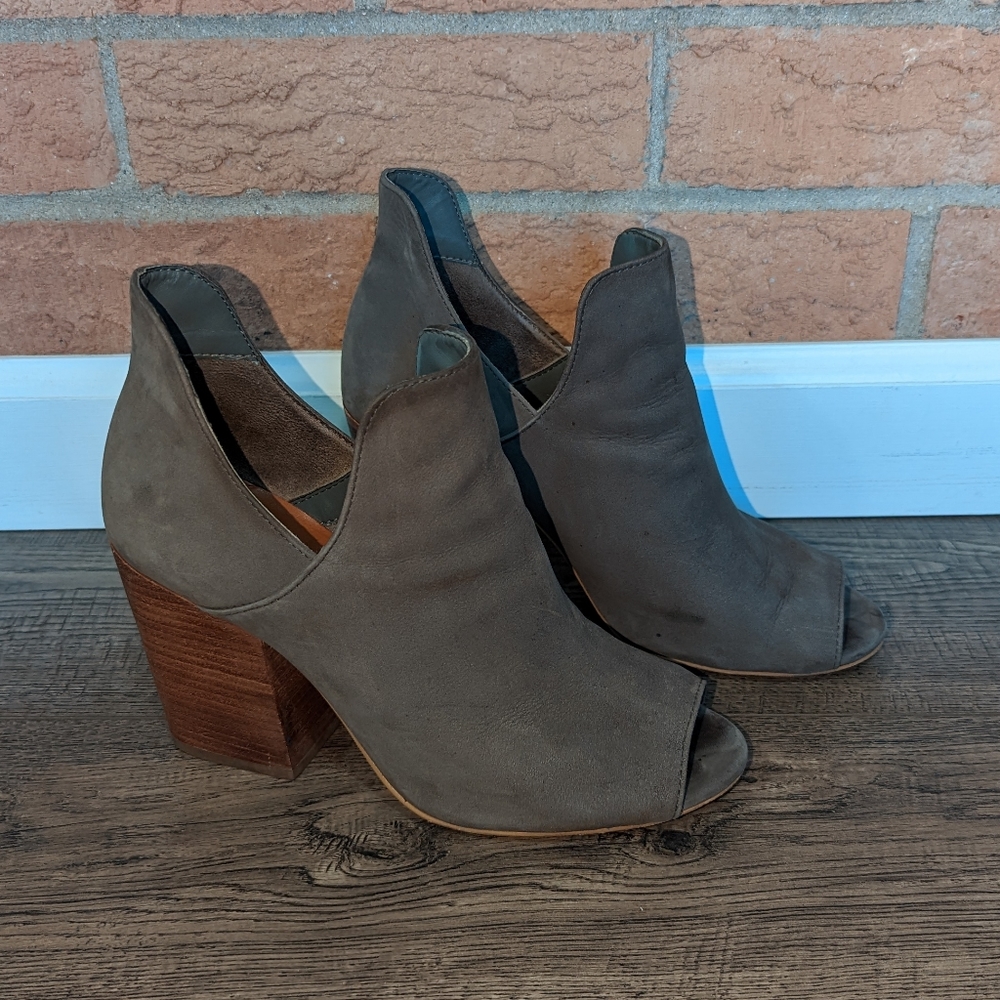 Steve Madden Tristy booties - Picture 2 of 7